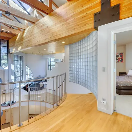 Remarkable Roundhouse Retreat